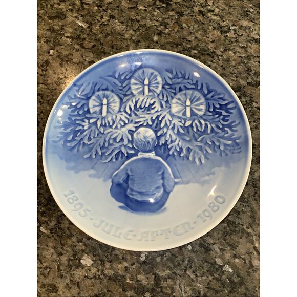 B & G COPENHAGEN DENMARK 1895 JULE AFTER 1980 PORCELAIN PLATE 9" CHRISTMAS RARE - Picture 1 of 3